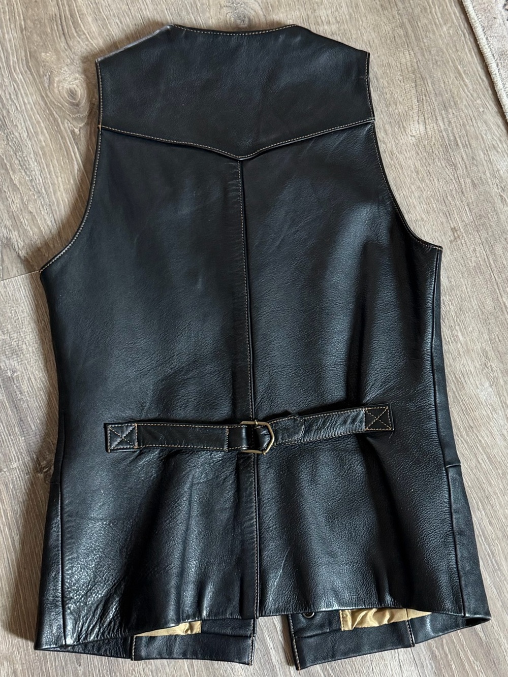 Vintage Guess Leather by Georges Marciano Black Genuine Leather Vest Size Small - Picture 8 of 8
